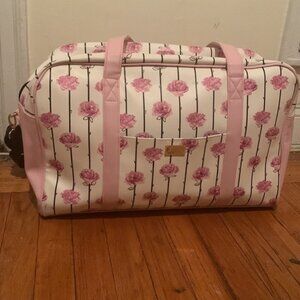 Betsey Johnson Luv Pink Rose Travel Tote duffle bag (doesn’t zip due to broken)